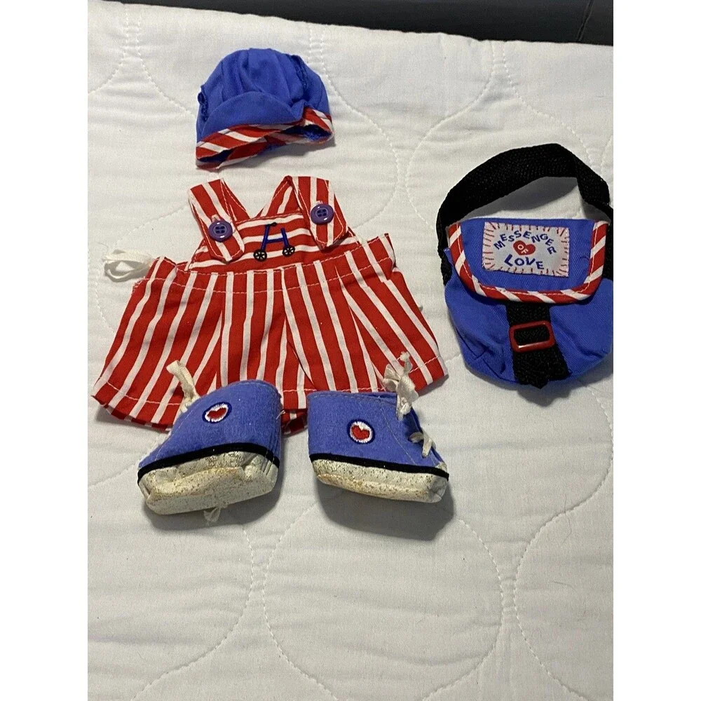 Muffy VanderBear  Hoppy The Messanger Of Love -  Valentine Outfit